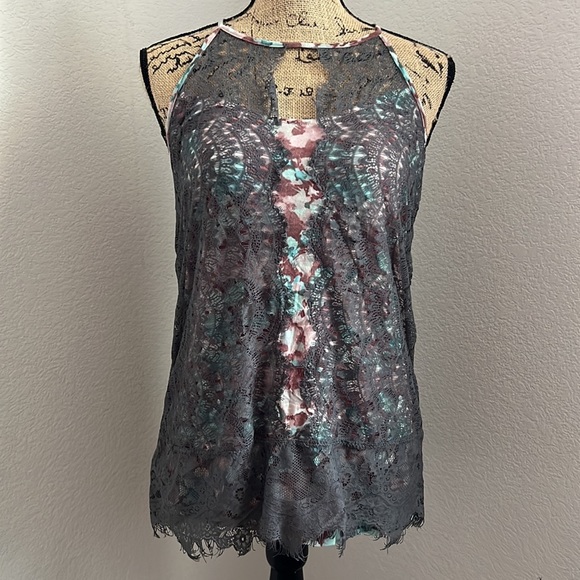 Anthropologie Tank Top Laced Size Medium - Picture 10 of 15